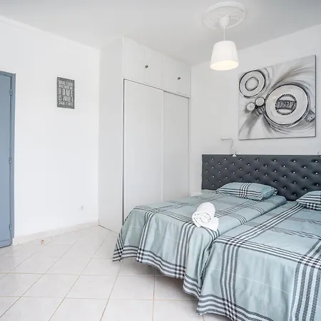 Paradis - Quartos Villa Pêra