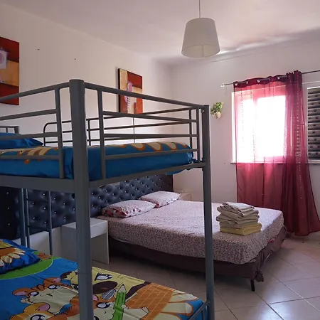 Paradis - Quartos * פרה